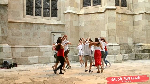 Salsa Fun Club (Vienna) - Outdoor Rueda #1 смотреть онлайн