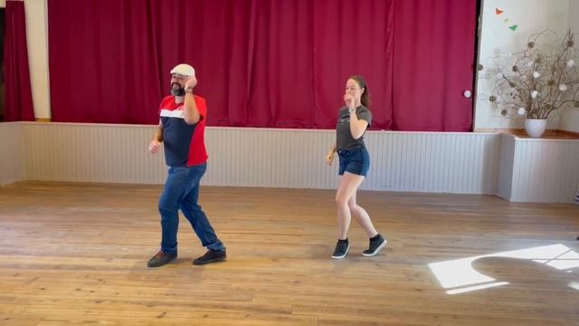 Our Salsa footwork workshop in Genk смотреть онлайн