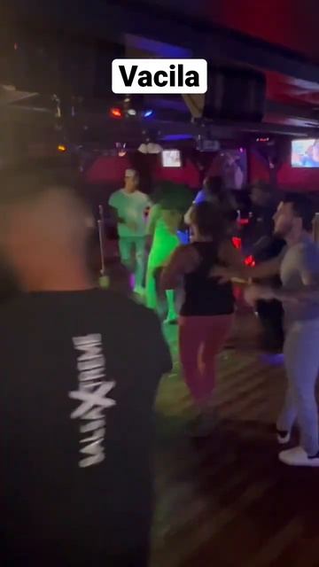 Beginners Salsa Turn- Vacila
