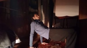 делаю утром упражнение стол