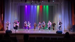 Танец «Бабки Ежки» 
Сарапул, СОШ 2, класс 7 «В»