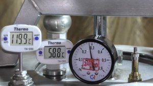 Температура внутри банки в автоклаве НЕФОР (паровой метод с подкачкой давления).