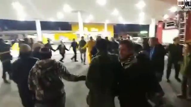 Тагцующие пожарные