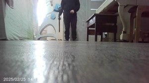 Комнатный ручной АВИАТЛОН - вид на запускающего. АВИАМОДЕЛЬ - Тетраплан.