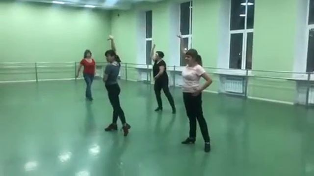 Баба Марина танцует, румбу смотреть онлайн