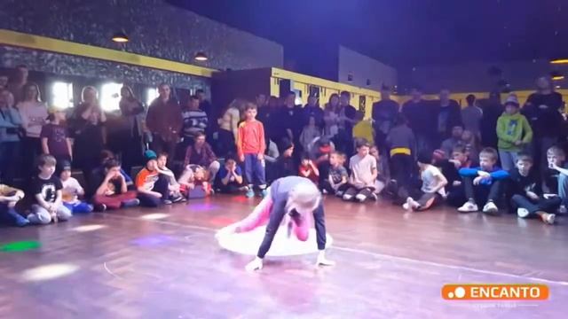 ENCANTO break dance смотреть онлайн