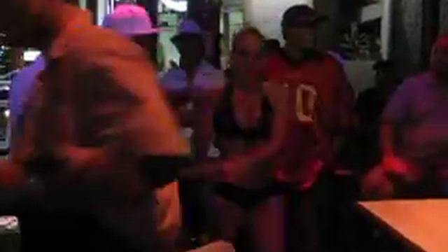 Double XX Salsa dancing смотреть онлайн