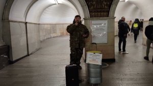 Муслим Магомаев - Синяя вечность -красивую песню спел баянист и певец Антон Малышев в #metro Москвы