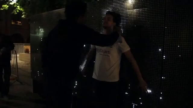 Водное светодиодное граффити смотреть онлайн