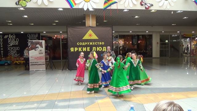 Средняя  группа ансамбль «СИБИРОЧКА» - ПОЮЩИЙ НОВОКУЗНЕЦК 2019 смотреть онлайн