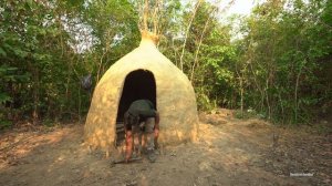 Полное строительство грязевого укрытия по технологии выживания  в дикой природе, камин,кемпинг!