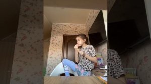 Канал неведомый дорожки мы делаем непонятную штуку и едим конфету