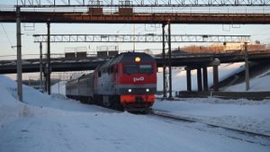 Тепловоз ТЭП70БС-271 с поездом "Калина красная"