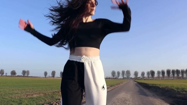 Dance on: Lagdi Lahore Di 💃🏻 Street Dancer 3D • Elif Karaman смотреть онлайн