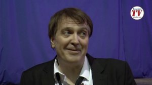 ТЕАТР ДЕНИСА МАТРОСОВА ПОКАЗАЛ БАЛАШОВЦАМ «ЯБЛОКО РАЗДОРА»