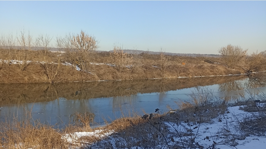Микроджиг на реке Пахра. Половил окуней. +6 на солнце. Готовимся к весеннему Жору)