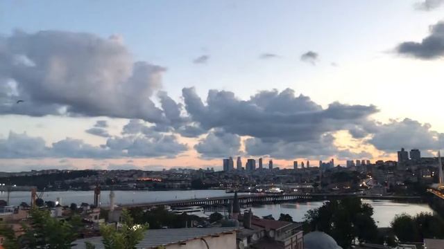 Стамбул 2021, рассвет, звуки города смотреть онлайн