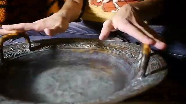Поющая чаша. Закипание воды. Структурирование воды. Чаша и гитара.
