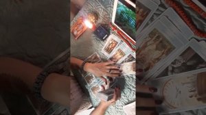 Гадание Таро: "Что говорит и думает соперница"