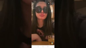 Молодая казашка трясёт холодцом