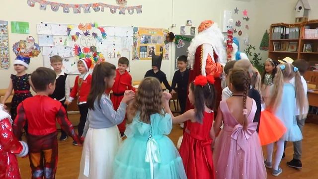 В лесу родилась елочка смотреть онлайн