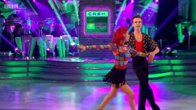 Joe Sugg and Dianne Buswell Cha Cha to 'Just Got Paid' by Sigala - BBC Strictly 2018 смотреть онлайн