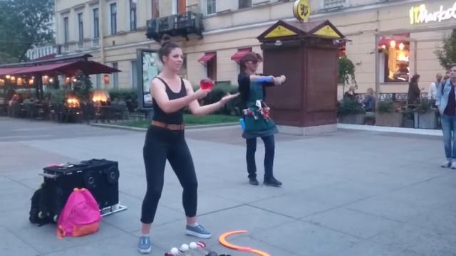 Уличные артисты Питера