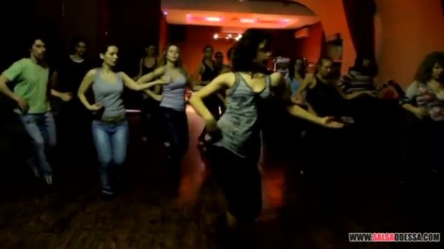 Salsa video: Marta Khanna - Shine (соло в паре) смотреть онлайн