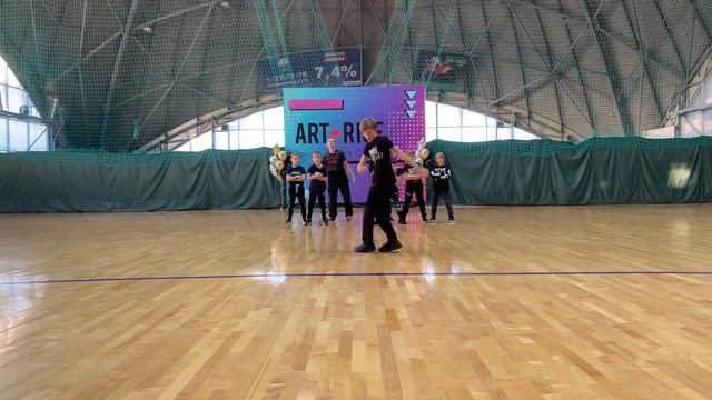 Группа по Break Dance (рук. Олег Афонин) смотреть онлайн