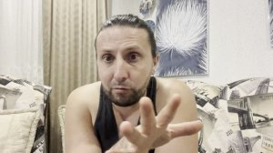 НИКОГДА НЕ СТАРАЙТЕСЬ
КОМУ-ЛИБО УГОДИТЬ.
ВСЕ РАВНО ОКАЖЕТСЯ ИЛИ
БЛЮДЕЧКО НЕ ТОГО цвета