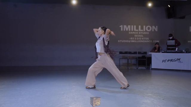 2022 ROOKIE OF THE YEAR | 1on1 WAACKING BATTLE | JUDGE JINI #jini #waacking #rookieoftheyear смотреть онлайн