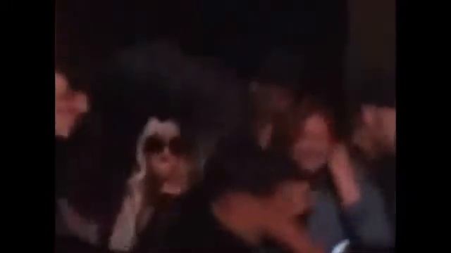 Lady Gaga танцует под песню LMFAO ^) смотреть онлайн