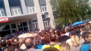 Референдум. Мариуполь 11.05 2014 года . Райисполком Ордженикидзевского района .