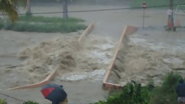 PUENTE MORENO 2DIA IRENE... смотреть онлайн