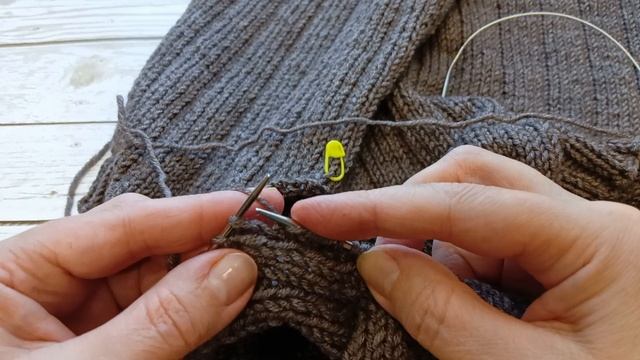 Обвязка горловины на жилете. смотреть онлайн