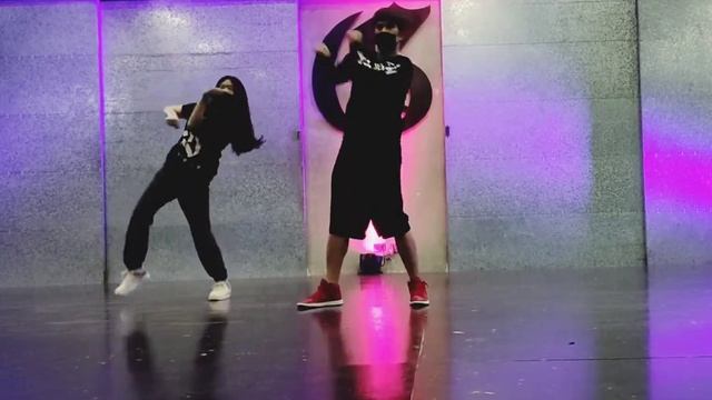 Niki Zefanya | Urs Choreography смотреть онлайн