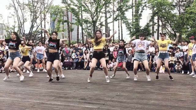 Grown woman - Beyonce | JD WAACKERS | 부산시민공원 JUST DANCE BUSKING | Waacking [왁킹] 2017.05.05 смотреть онлайн