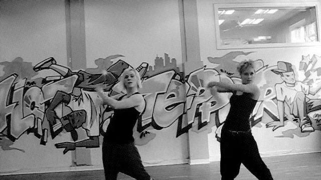 Voguing and Waacking with Eva Schou and Kaiti Dangerkat