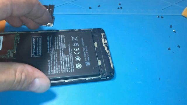 Может справиться ЛЮБОЙ. Ремонт системного разъема в телефоне Xiaomi Redmi 4x в домашних условиях.