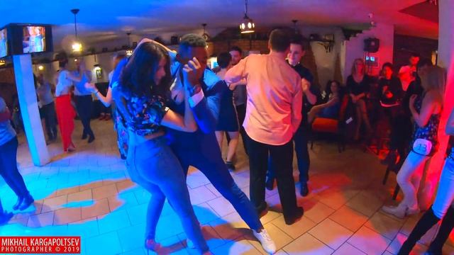Lisban Baró & Maria Zubrik social dancing @ Timbomba 2019 @ Bar «Guevara» 10.11.2019 смотреть онлайн
