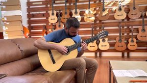 Kremona guitar testing Romida vs Fiesta