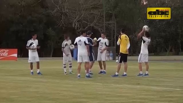 Pablo Aguilar se hizo futbolista gracias a Ronaldinho смотреть онлайн