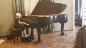 Р.Щедрин "Играем оперу Россини" (Риночке 8 лет)