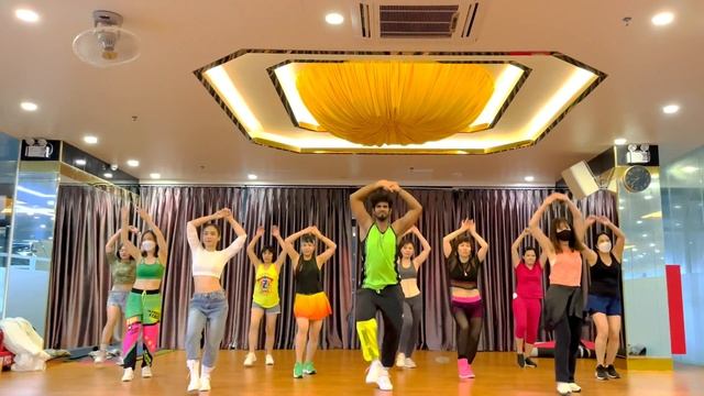 Feiticeira | Zumba Zin-98 | Salsa Batucada | Zumba With Abhi смотреть онлайн