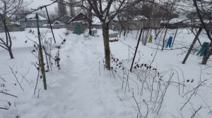 В частном доме приходится снег убирать самому. Ставрополь засыпает снегом