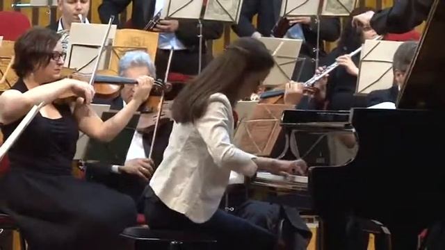 L  van Beethoven Concertul nr 2 pentru pian si orchestra; p I смотреть онлайн