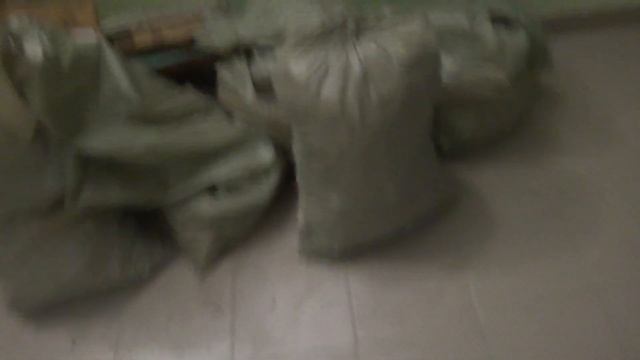 Пассажирские лифты (г. Троицк), V=1 м-с, г-п 630 кг (55), средний лифт ездит в подвал смотреть онлайн