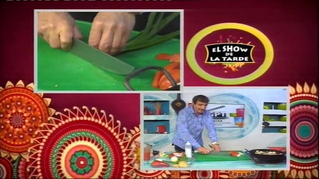 HOY COCINAMOS PECHITO DE CERDO CON VERDURAS COCINADAS EN SALSA DE TOMATE