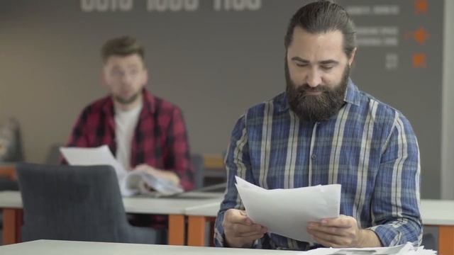 The Mysterious Story of How the Keepers of Eilean Mor Lighthouse Disappeared смотреть онлайн