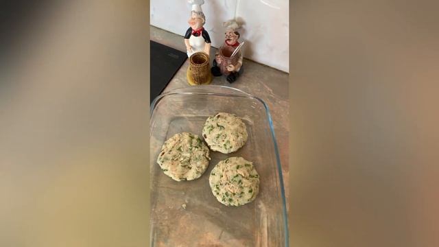 Avacado Salsa Healthy burger Chicken and potato Crispy patties